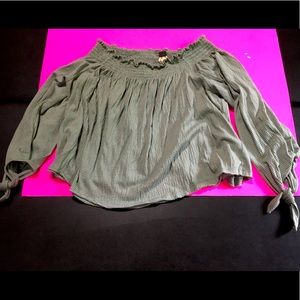 FREE PEOPLE Off The Shoulder Blouse Sage Green M